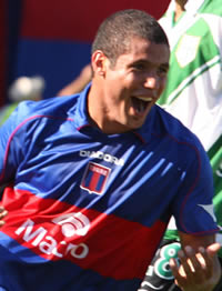Leonel Altobelli es el delantero elegido por el Alba