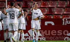 Jonathan Silva celebrando su primer gol con la camiseta del Albacete en su debut como titular