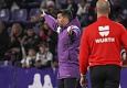 Paulo Pezzolano, entrenador del Valladoild, dirigiendo a su equipo en el partido ante el Albacete en el José Zorrilla