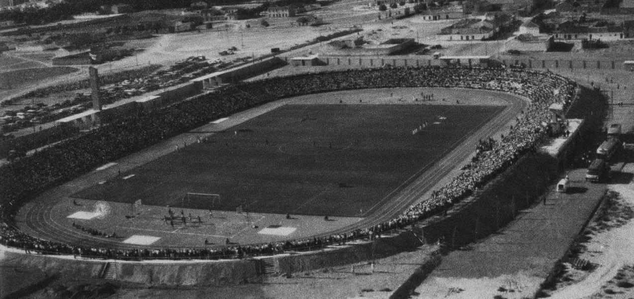 Vista aérea del Estadio Carlos Belmonte el día de su inauguración (09/09/1960)