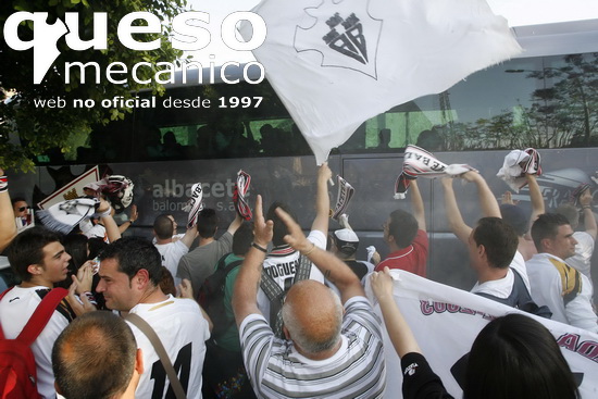 Más de mil aficionados albaceteños se desplazaron a Orihuela para ver a su equipo