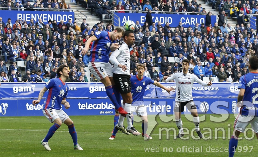 El Alba suma un punto de oro con un partido muy serio. Crónica y fotos del Real Oviedo - Albacete Balompié