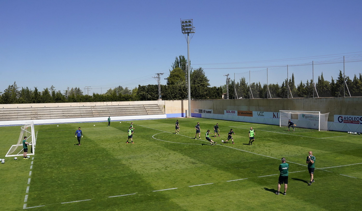 Los entrenamientos grupales del Albacete Balompié avanzan a buen ritmo