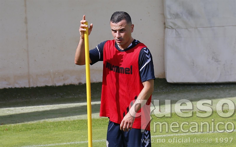 Karim Azamoum habló en la previa del Albacete - Real Oviedo