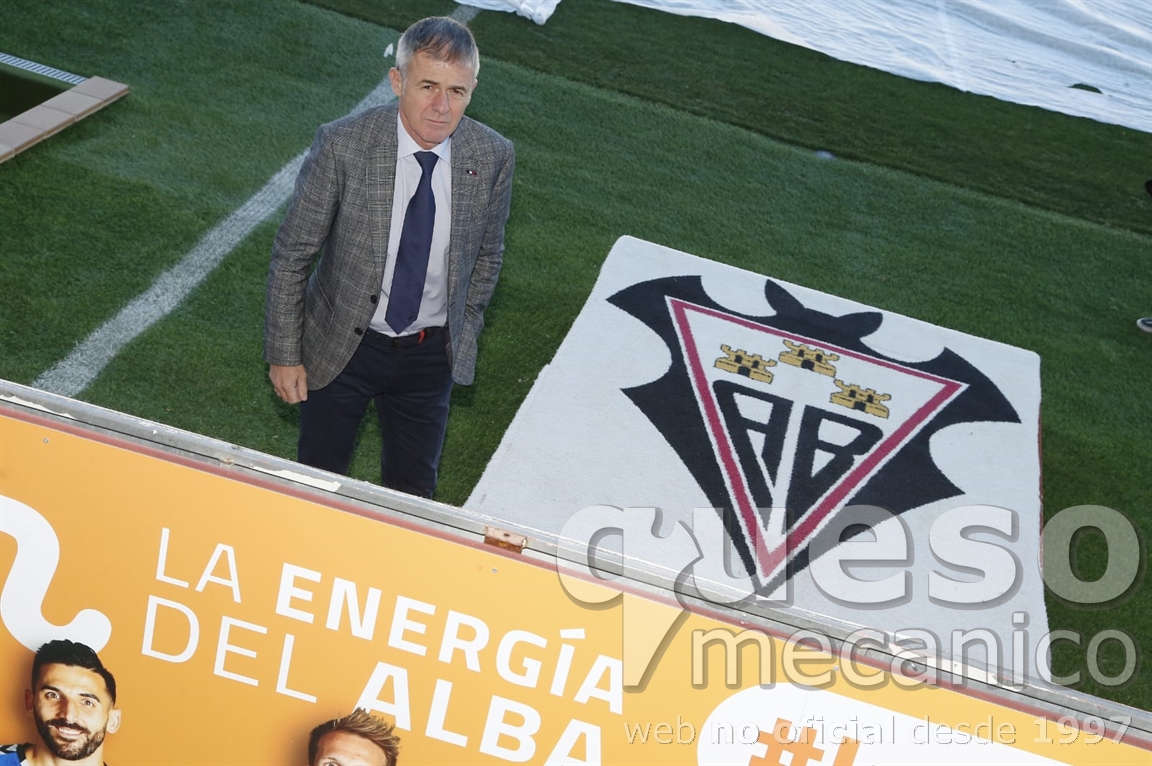 Presentación de Lucas Alcaraz como nuevo entrenador del Albacete Balompié