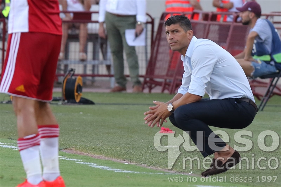 Pedro Emanuel, el técnico del Almería, se estrenó con victoria en la Liga Española