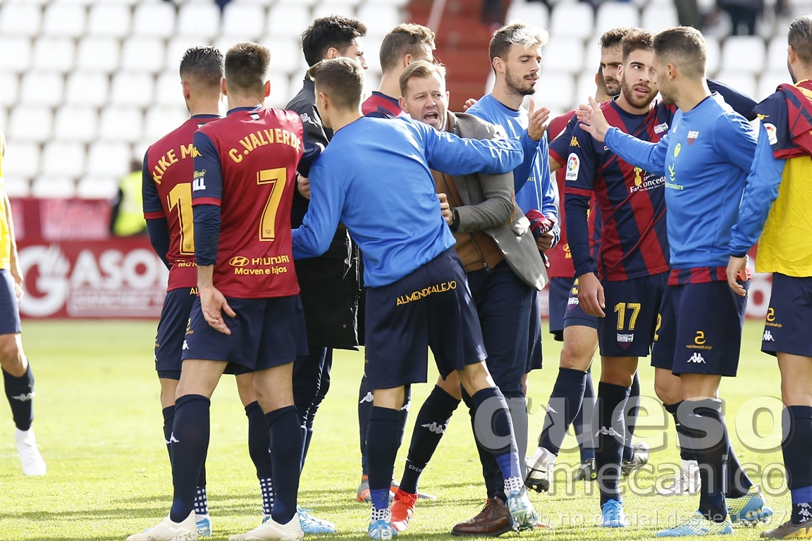 Manuel Mosquera celebró por todo lo alto el empate de su equipo ante el Albacete