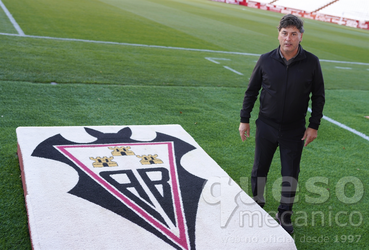 Alejandro Menéndez el día de su presentación como entrenador del Albacete Balompié