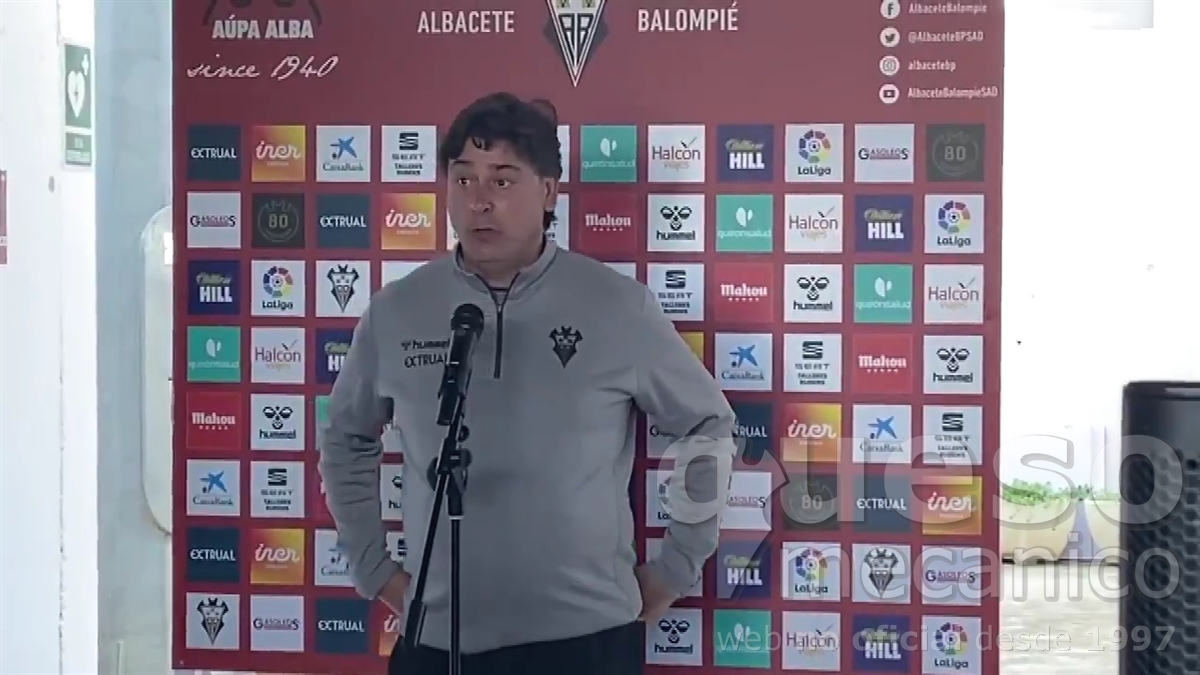 Rueda de prensa de Alejandro Menéndez en la previa del encuentro Albacete Balompié - A.D. Alcorcón