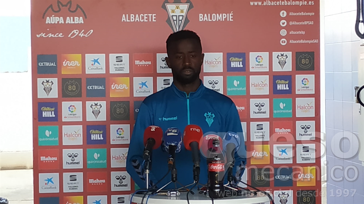 Rueda de prensa de Pape Diamanka: jugador del Albacete Balompié