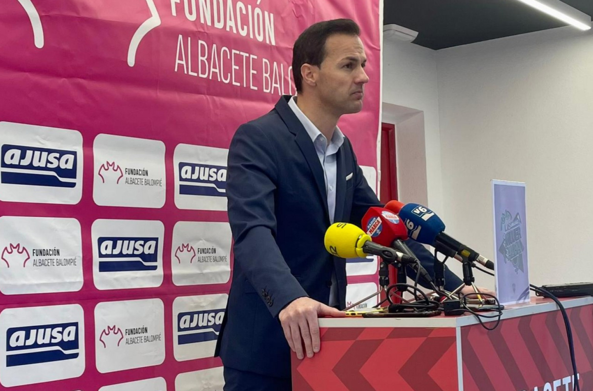 Rueda de prensa de Víctor Varela, vicepresidente del Albacete Balompié en la presentación de la V Semana de la mujer.