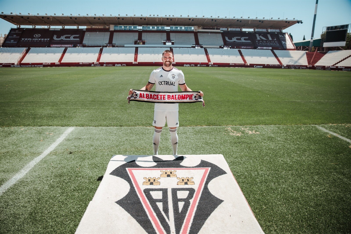 Rafa Gálvez: “El club ha cambiado bastante pero yo regreso a la que considero mi casa”
