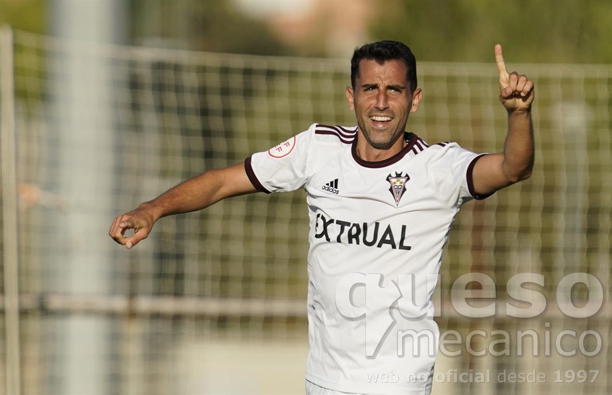 Rubén Martínez anotó los dos tantos de la victoria del Albacete Balompié ante el Rayo Majadahonda