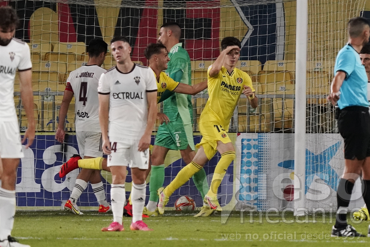 El Villarreal B golea a un Albacete Balompié incapaz de sobreponerse a un marcador en contra