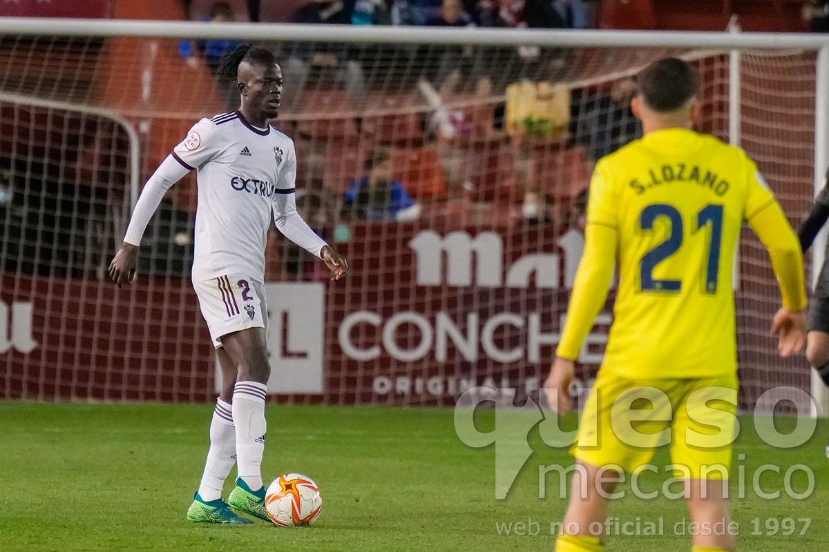 Momo Djetei en un lance del encuentro Albacete Balompié - Villarreal "B" C.F.