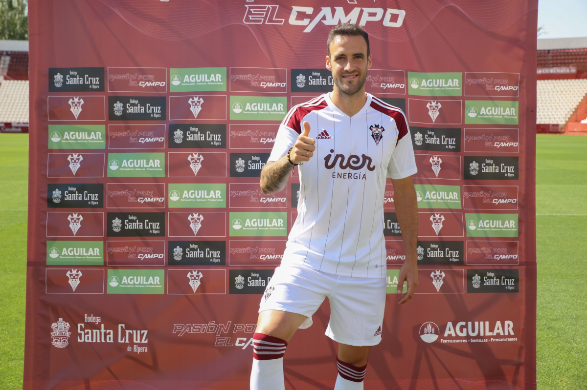 Higinio Marín presentado como nuevo jugador del Albacete Balompié