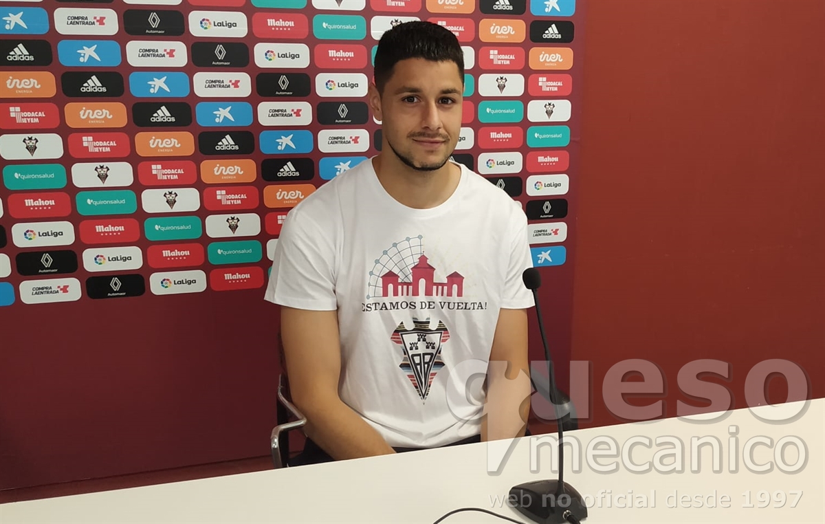 Rueda de prensa de Bernabé Barragán en la previa del encuentro Málaga C.F. - Albacete Balompié