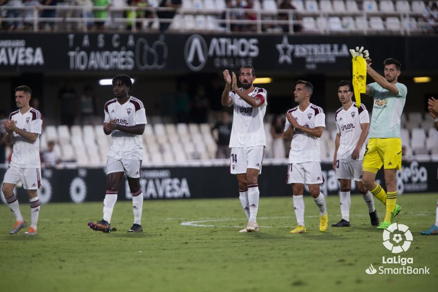 Los jugadores albaceteños agradecieron el apoyo de la afición desplazada hasta Cartagena