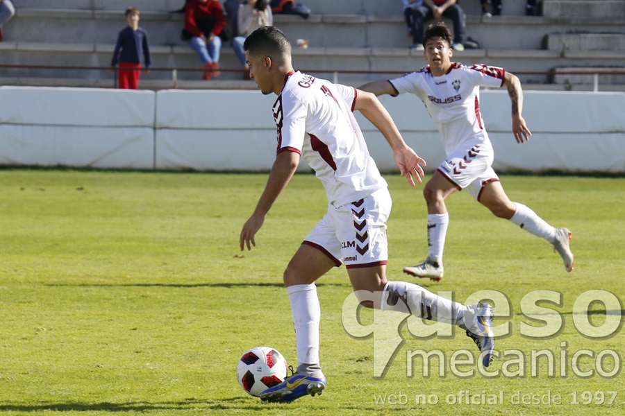 Ibañés y Atlético Albacete se reparten el botín en un partido sin acierto (0-0)