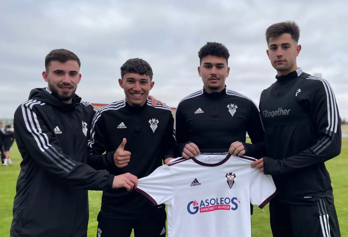 Javi Vargas, Alan Carballar, Ayman Amhot y Gonzalo Serrano nuevos jugadores del Atlético Albacete