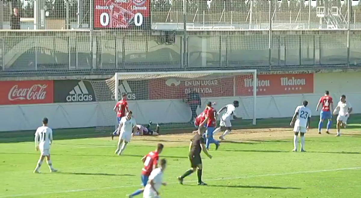 Un gol casi al final del partido priva de la victoria al Atlético Albacete 
