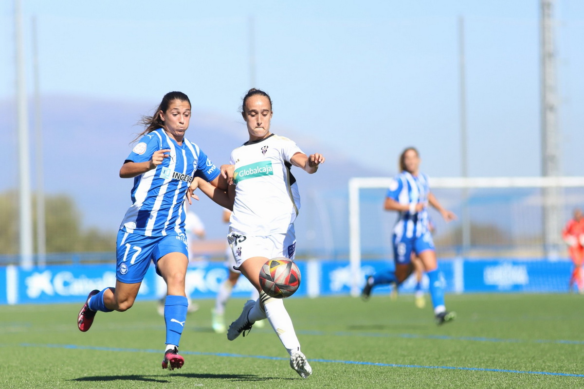 El Alba Fundación araña un valioso punto a domicilio en Vitoria con gol de Elena